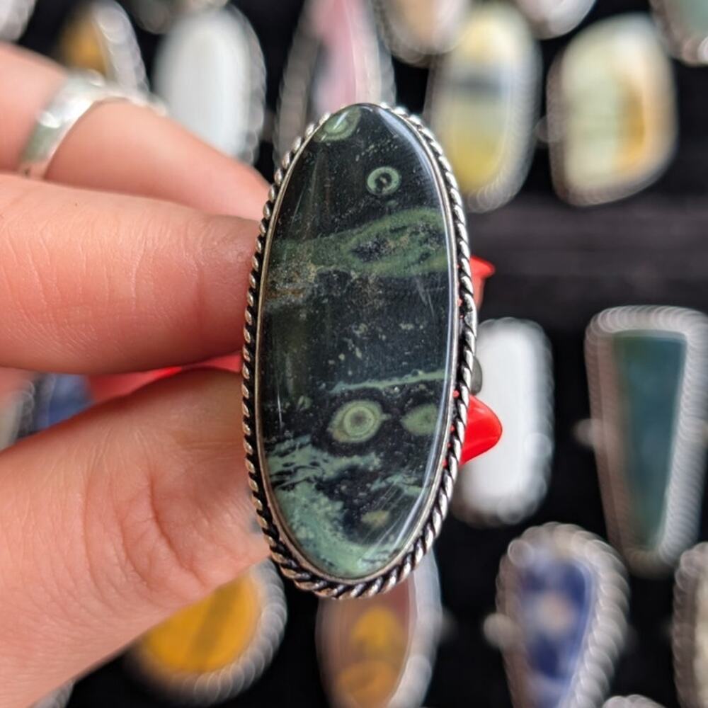 Earthy Green Oval Witchy Ring Boho Chic Statement Ring Groovy Vintage Size 8.75